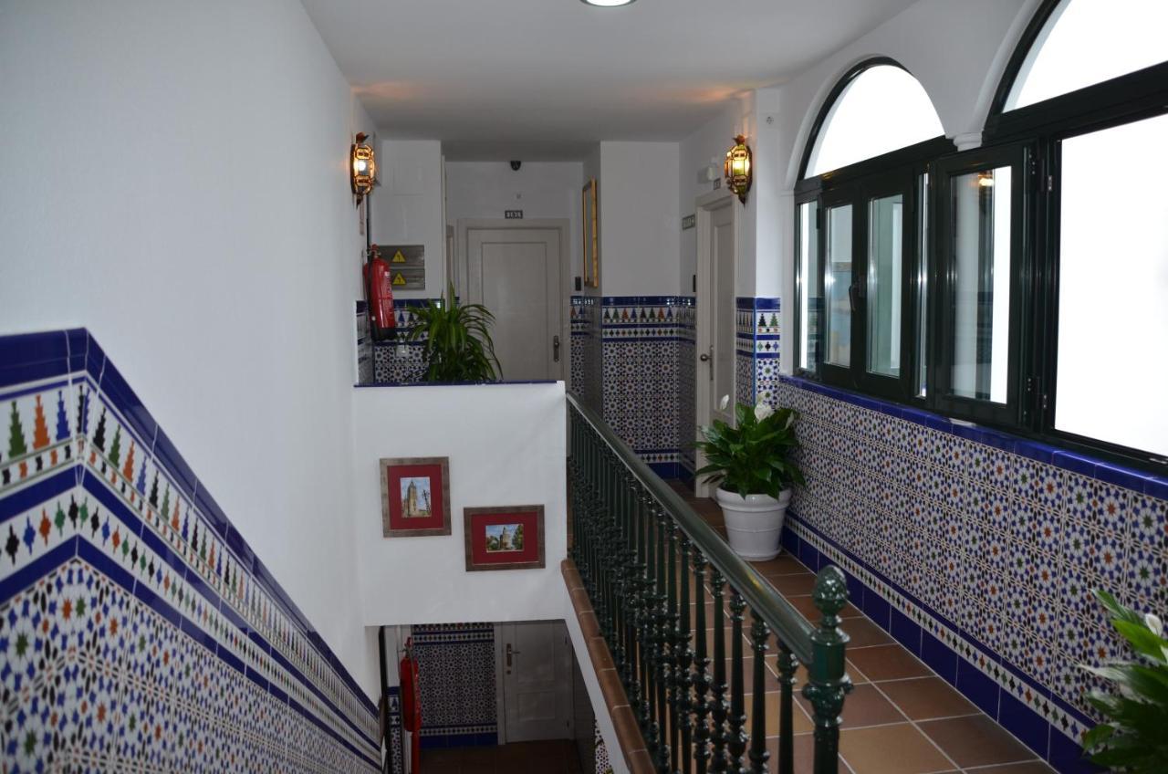Hotel Dona Lina Sevilla Eksteriør bilde